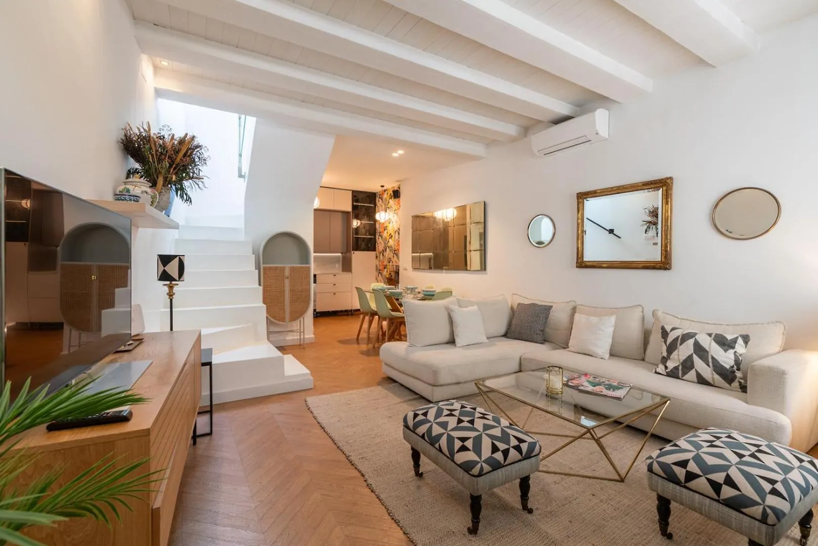 Apartment G8 Casa San Bernardo Calle Guadaira Seville
