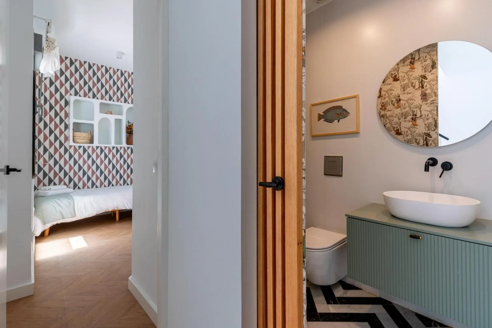 G8 Casa San Bernardo Calle Guadaira Seville 0*,
